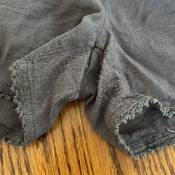 Grey Linen Drawstring Shorts - Picture 4 of 6
